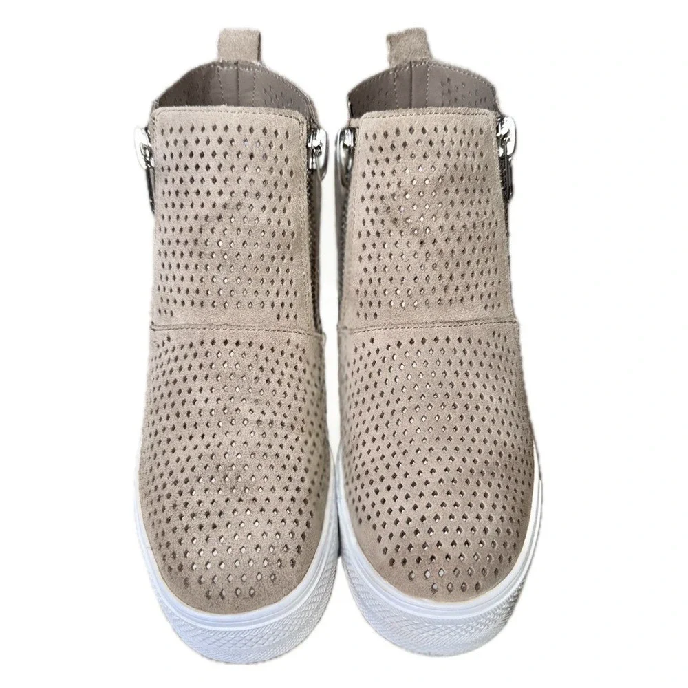 🥾🌿‎ STEVE MADDEN Wedgie-P Perforated Suede Wedge Sneakers Tan 8.5M